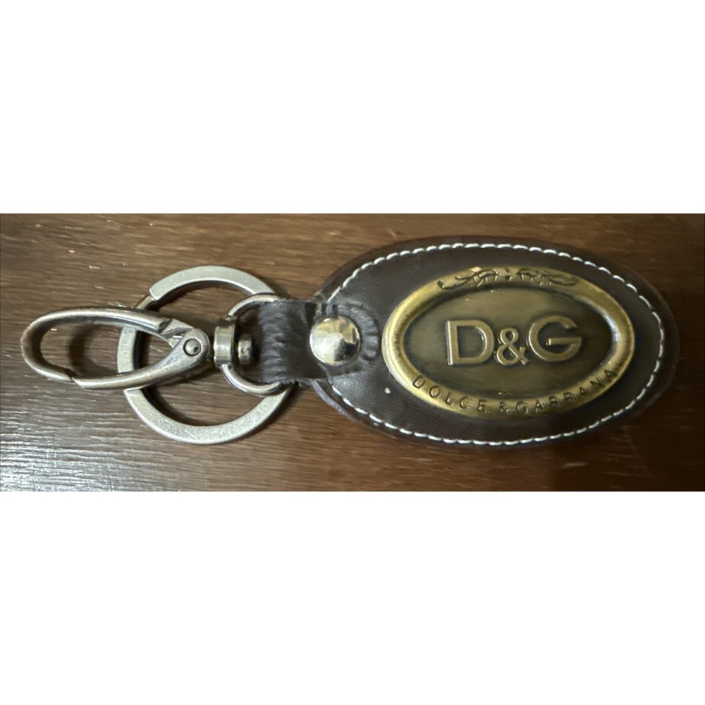 Dolce Gabbana D&G Keychain Brass Plaque Brown Leather Key Ring Clasp Purse Charm
